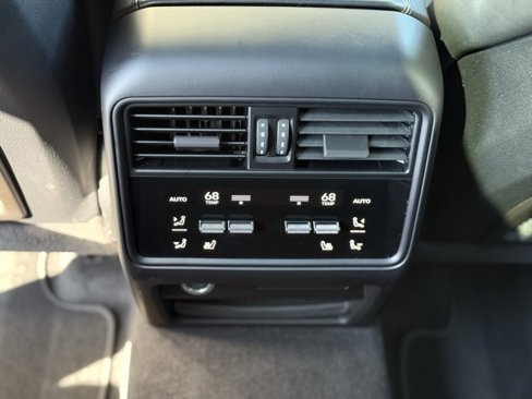 Certified 2024 Porsche Cayenne image 25