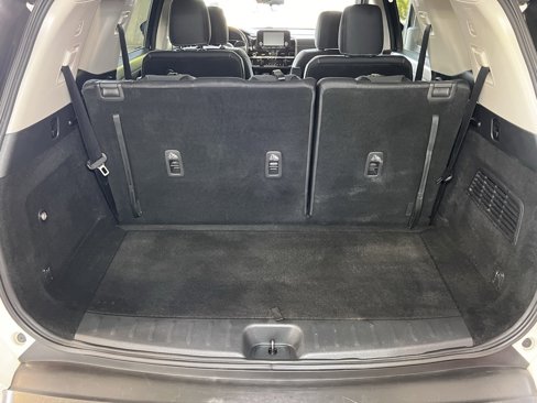 Used 2022 Nissan Pathfinder SV w/ SV Premium Package image 62