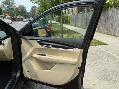 Used 2019 Cadillac XT5 Luxury image 22