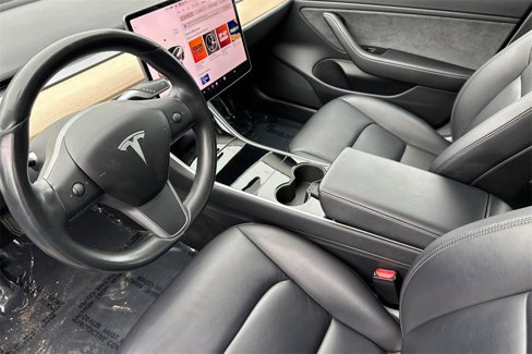 Used 2018 Tesla Model 3 Long Range image 9