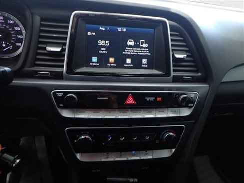 Used 2018 Hyundai Sonata SE image 14