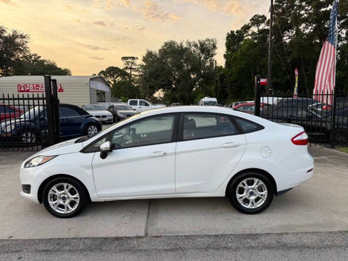 Used 2016 Ford Fiesta SE image 10