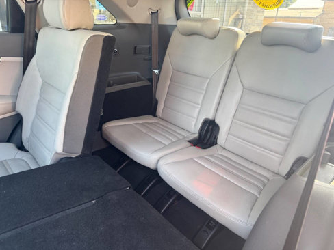 Used 2017 Kia Sorento SX image 17