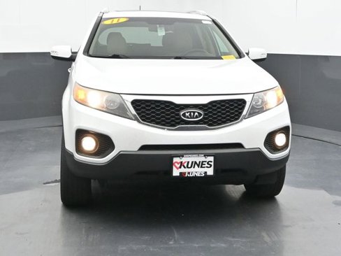 Used 2011 Kia Sorento EX w/ Premium Pkg image 3