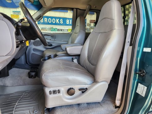Used 1998 Ford F150 Lariat image 4