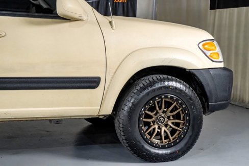 Used 2004 Toyota Sequoia SR5 image 7