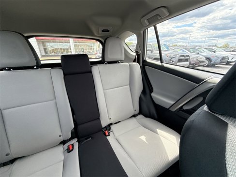Used 2018 Toyota RAV4 XLE image 14