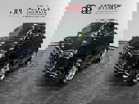 Certified 2022 Audi Q3 2.0T Premium Plus w/ Premium Plus Package image 1