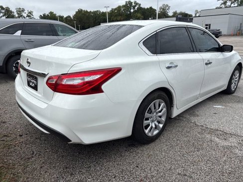 Used 2017 Nissan Altima 2.5 S w/ Power Driver Seat Package image 4