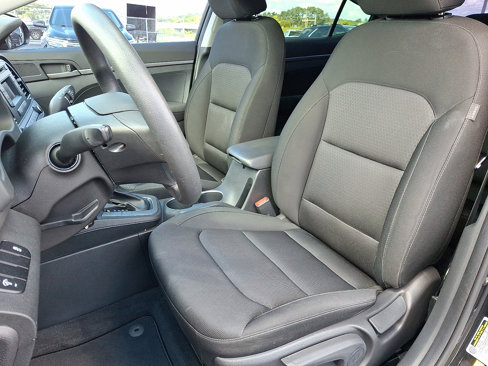 Used 2018 Hyundai Elantra SE image 14