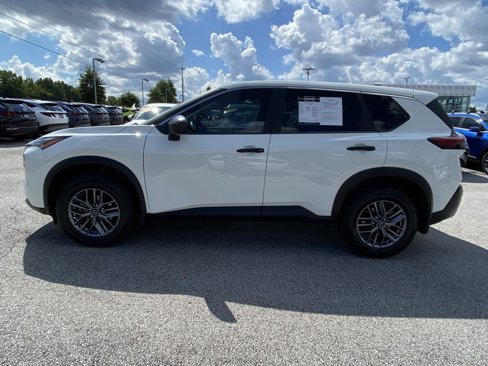 Used 2023 Nissan Rogue S image 4