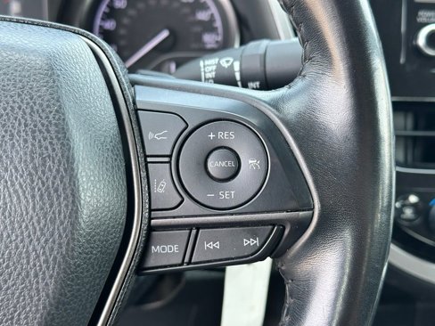 Used 2022 Toyota Camry SE image 18