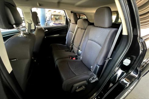 Used 2017 Dodge Journey SE image 19