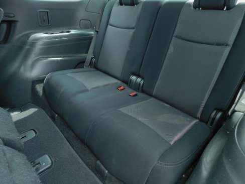 Used 2017 Nissan Pathfinder S image 22