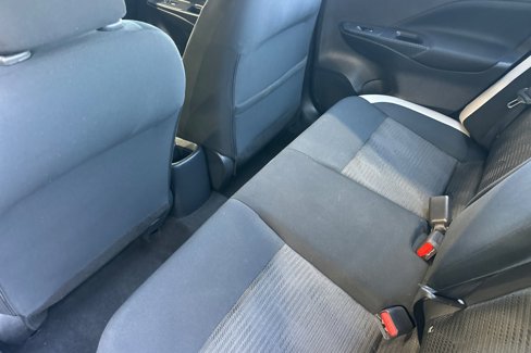 Used 2022 Nissan Versa SV image 12
