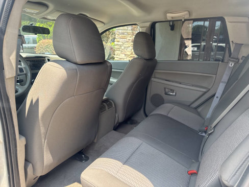 Used 2009 Jeep Grand Cherokee Laredo image 10