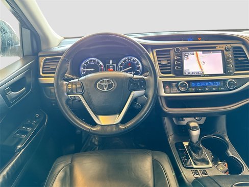 Used 2015 Toyota Highlander XLE image 23