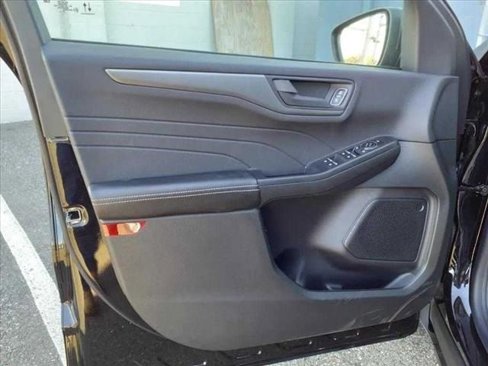 New 2025 Ford Escape Active image 11
