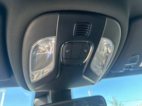 New 2025 Jeep Compass Sport image 25