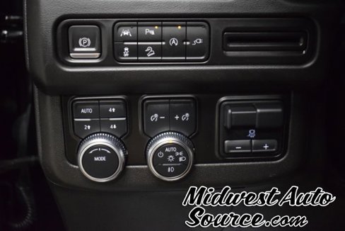 Used 2022 GMC Yukon AT4 w/ Max Trailering Package image 14