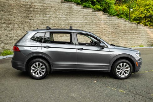 Used 2020 Volkswagen Tiguan S image 3