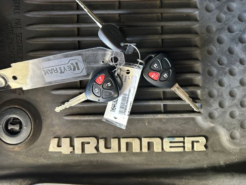 Used 2017 Toyota 4Runner SR5 Premium image 29