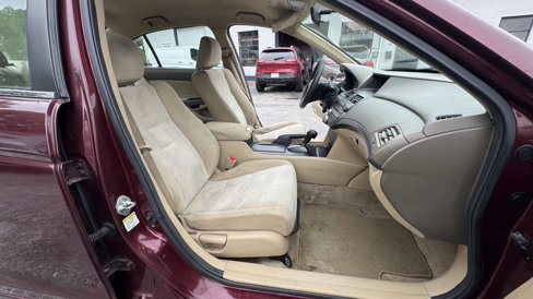 Used 2010 Honda Accord LX image 41