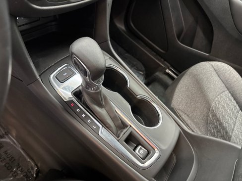 Used 2022 Chevrolet Equinox LT image 24
