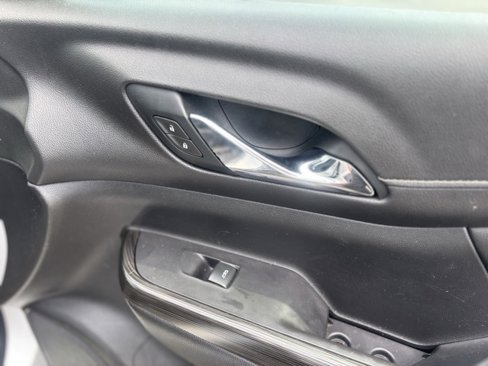 Used 2020 GMC Acadia SLT image 10