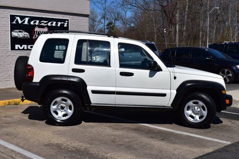 Used 2007 Jeep Liberty Sport w/ Off Road Group image 4