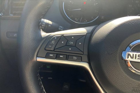 Used 2022 Nissan Rogue Sport SV image 18