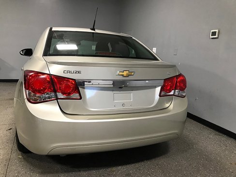 Used 2014 Chevrolet Cruze LT image 4