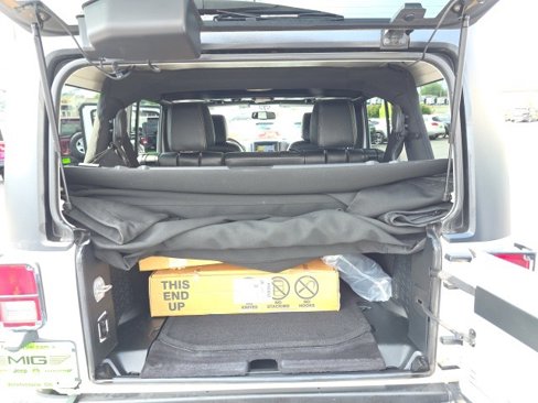 Used 2018 Jeep Wrangler Unlimited Sport image 43
