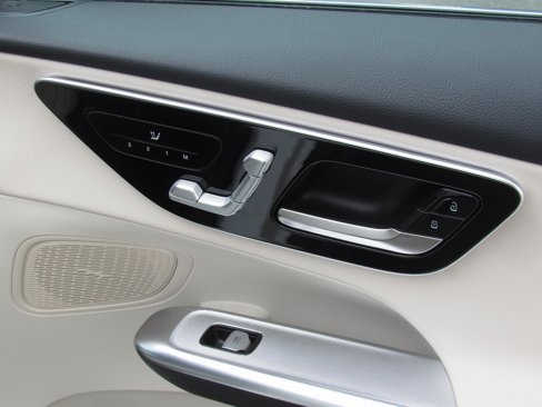 New 2025 Mercedes-Benz GLC 300 4MATIC image 21