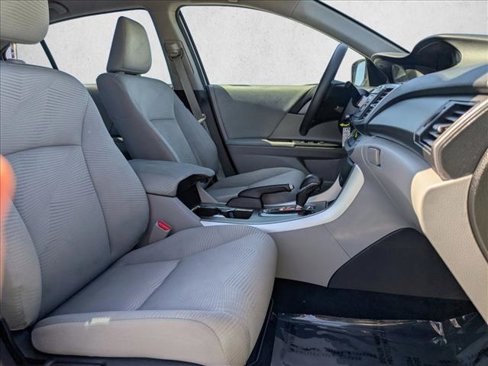Used 2015 Honda Accord LX image 18
