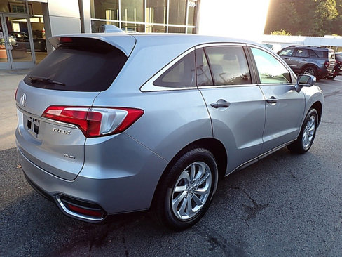Used 2017 Acura RDX AWD image 2