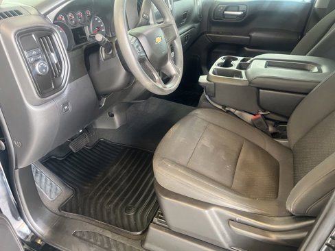 Used 2020 Chevrolet Silverado 1500 Custom w/ Custom Value Package image 12