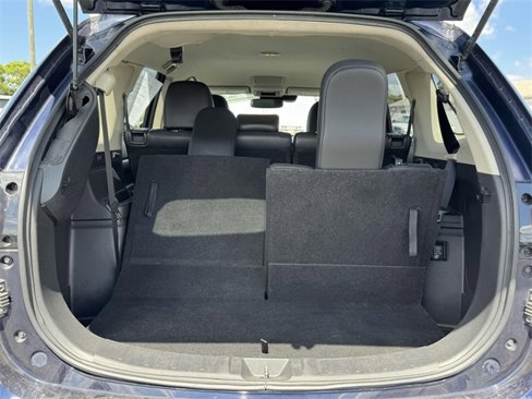 Used 2020 Mitsubishi Outlander AWD image 16