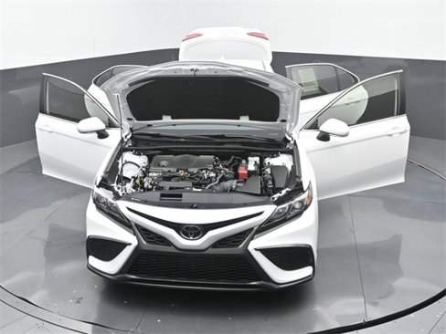 Used 2023 Toyota Camry SE image 33