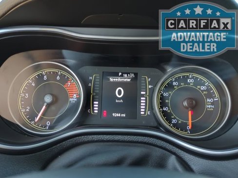 Used 2020 Jeep Cherokee Latitude Plus image 11