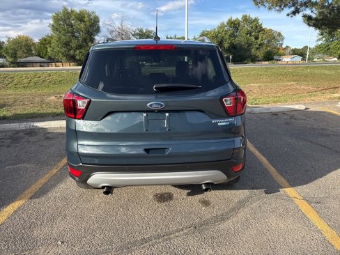 Used 2019 Ford Escape Titanium image 8