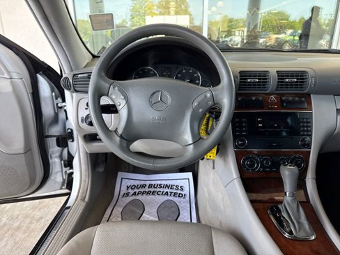 Used 2006 Mercedes-Benz C 280 4MATIC Sedan image 13
