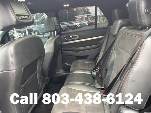 Used 2018 Ford Explorer XLT w/ Equipment Group 202A image 14