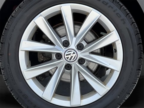 Used 2017 Volkswagen Golf Alltrack SE image 15