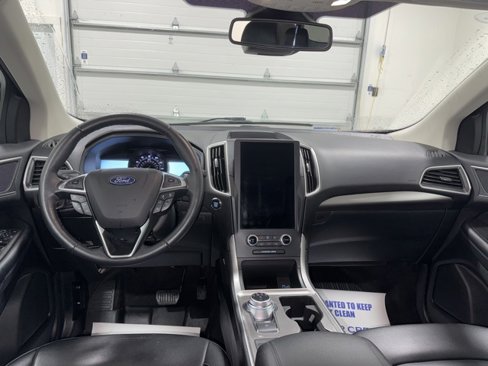 Used 2023 Ford Edge SEL w/ Convenience Package image 9