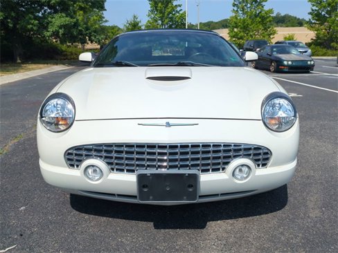 Used 2002 Ford Thunderbird image 9