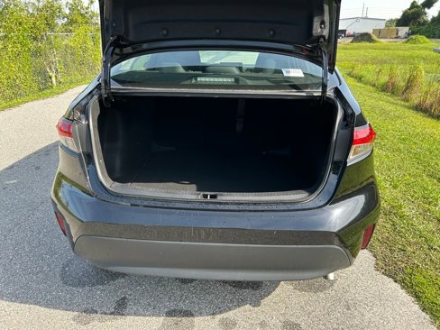 Used 2023 Toyota Corolla LE image 9
