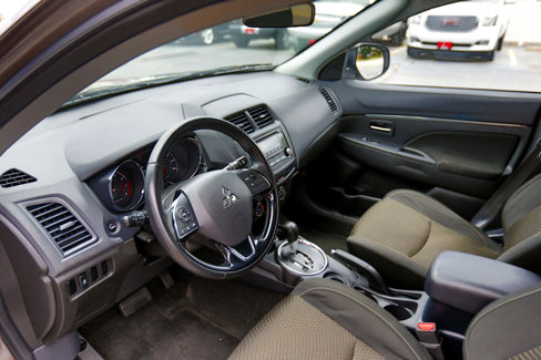 Used 2016 Mitsubishi Outlander Sport ES image 4
