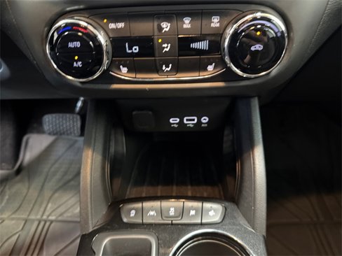 Used 2022 Chevrolet TrailBlazer LT w/ Sun and Liftgate Package image 15