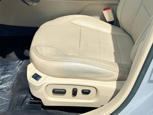 Used 2017 Ford Taurus Limited image 21